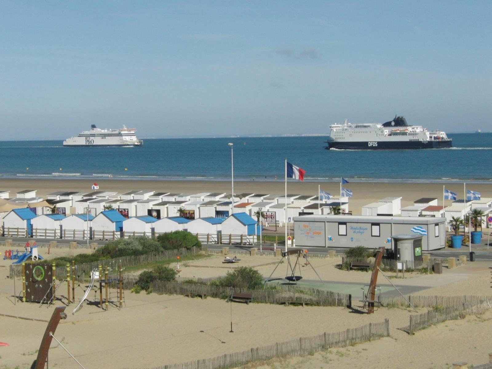Studio A La Plage - Vue Mer Calais Exteriör bild